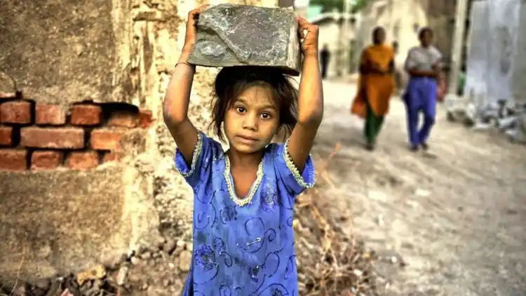 শিশু শ্রমিকঃ এটা জ্বলন্ত সামাজিক সমস্যা